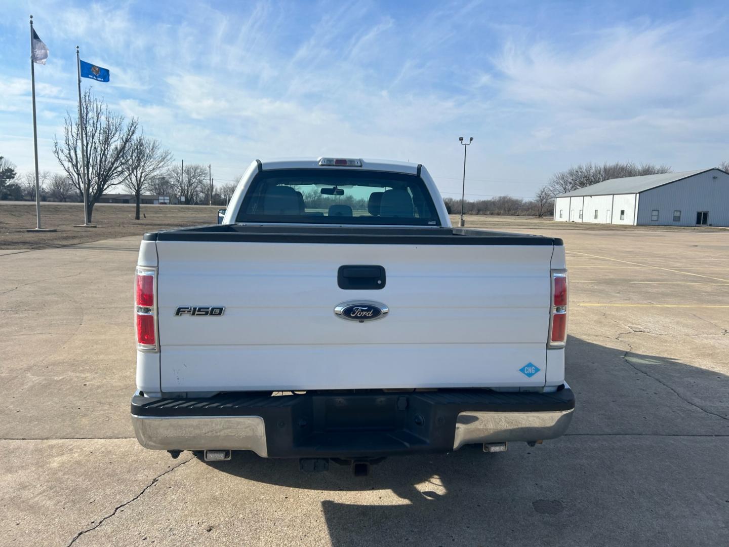 2014 White /Gray Ford F-150 (1FTEX1CM7EK) , 6-Speed Automatic transmission, located at 17760 Hwy 62, Morris, OK, 74445, (918) 733-4887, 35.609104, -95.877060 - Photo#5